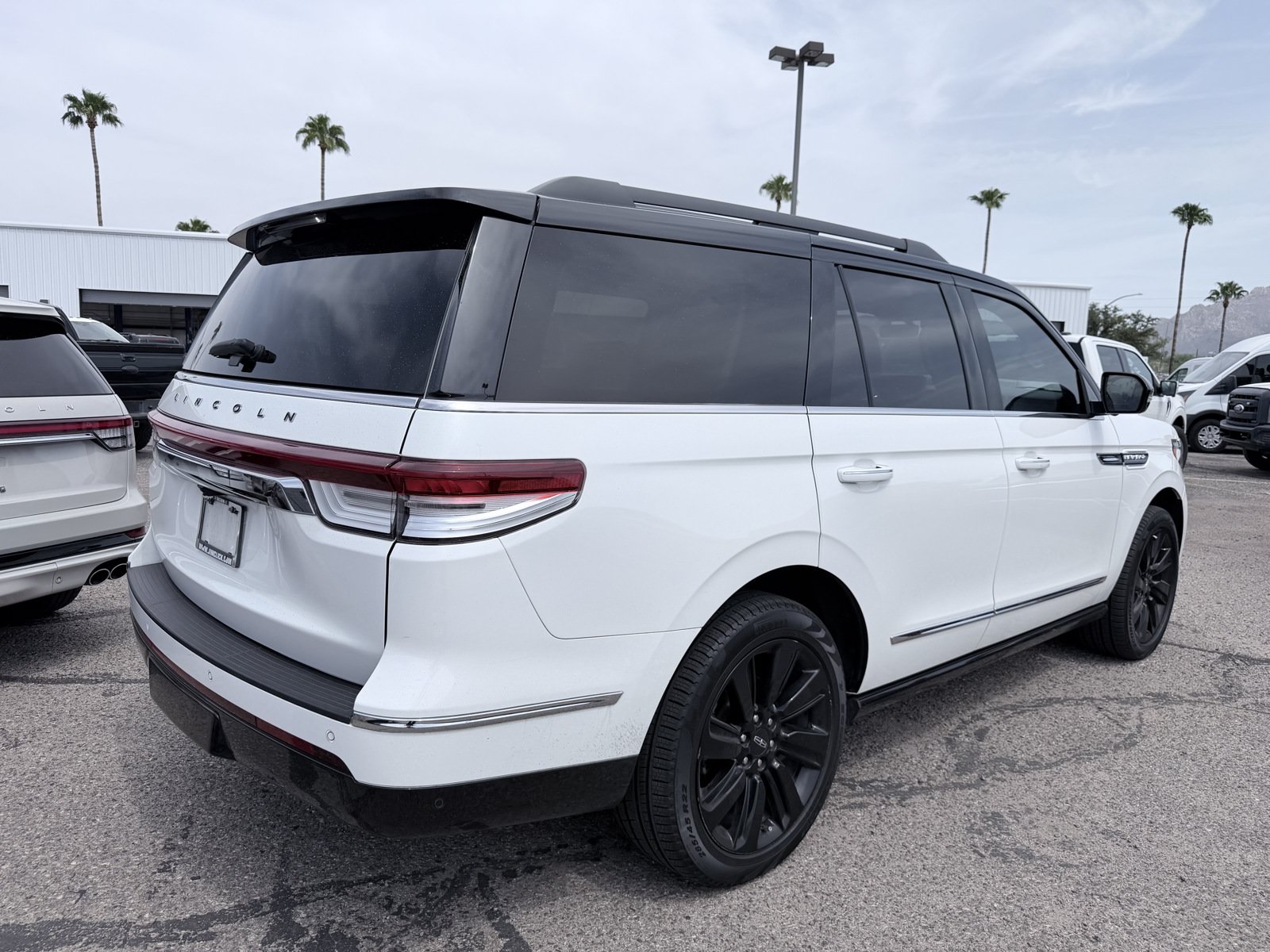 Used 2022 Lincoln Navigator Black Label AWD/4WD image 5
