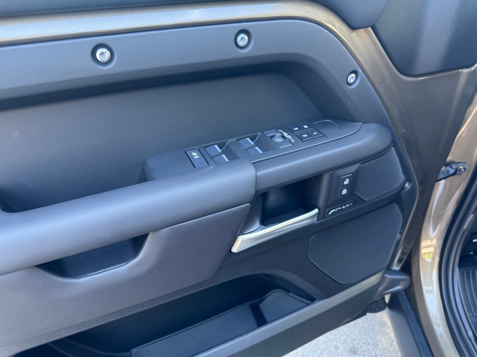 New 2026 Land Rover Defender 110 S AWD/4WD image 17