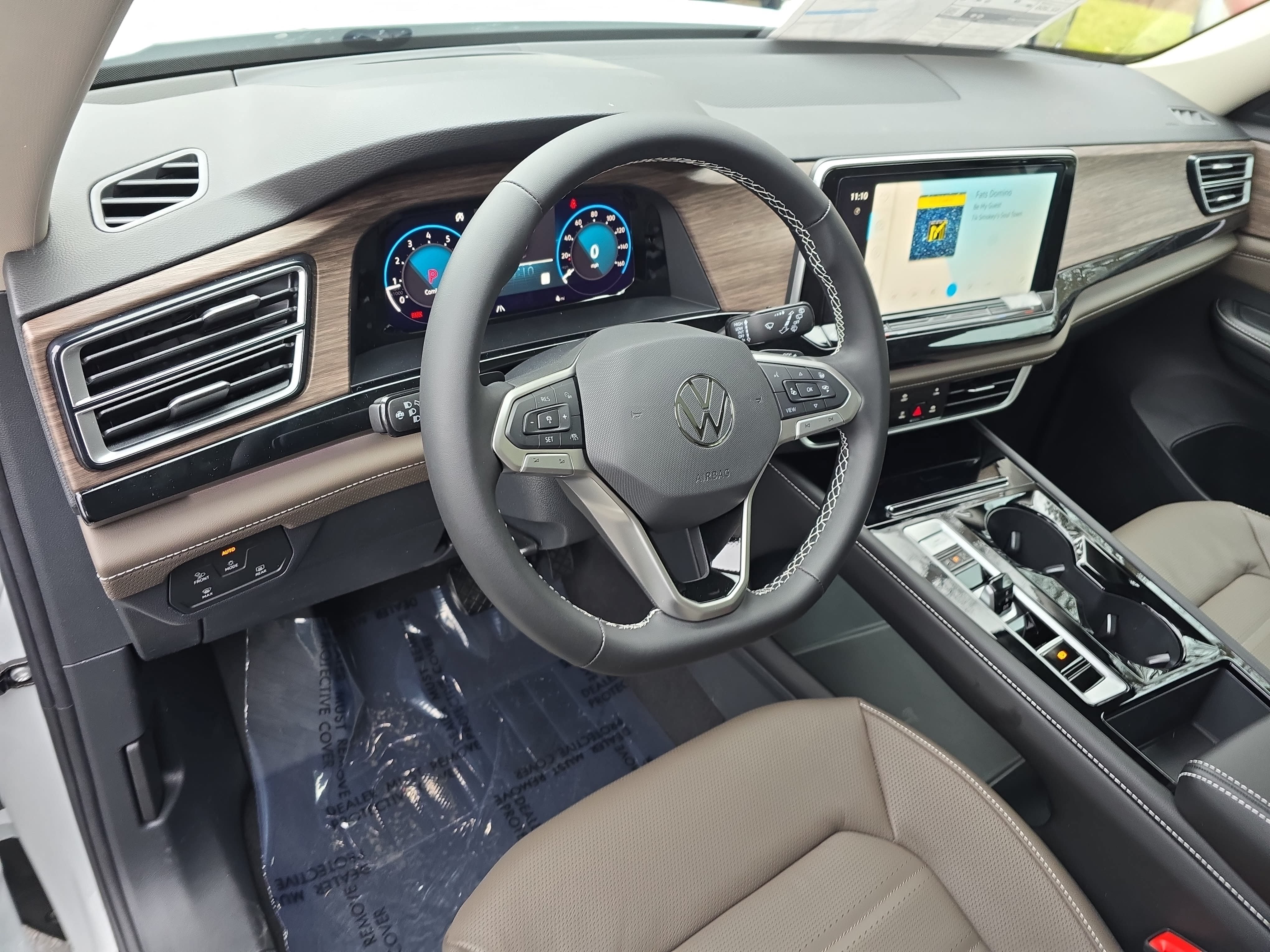 New 2026 Volkswagen Atlas SEL AWD/4WD image 17
