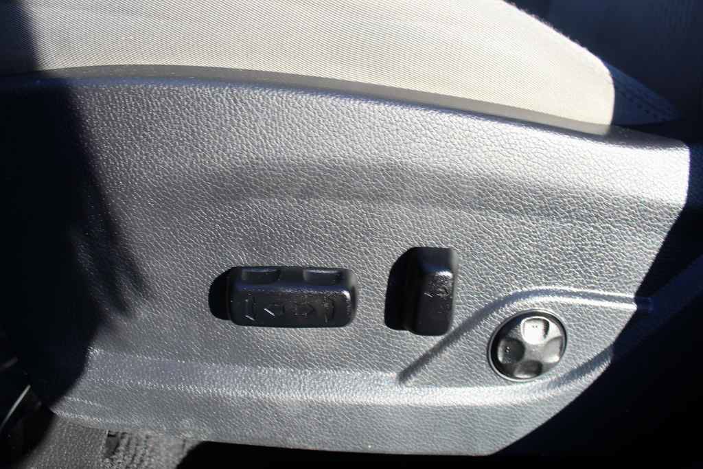 Used 2017 Hyundai Santa Fe Sport FWD image 25