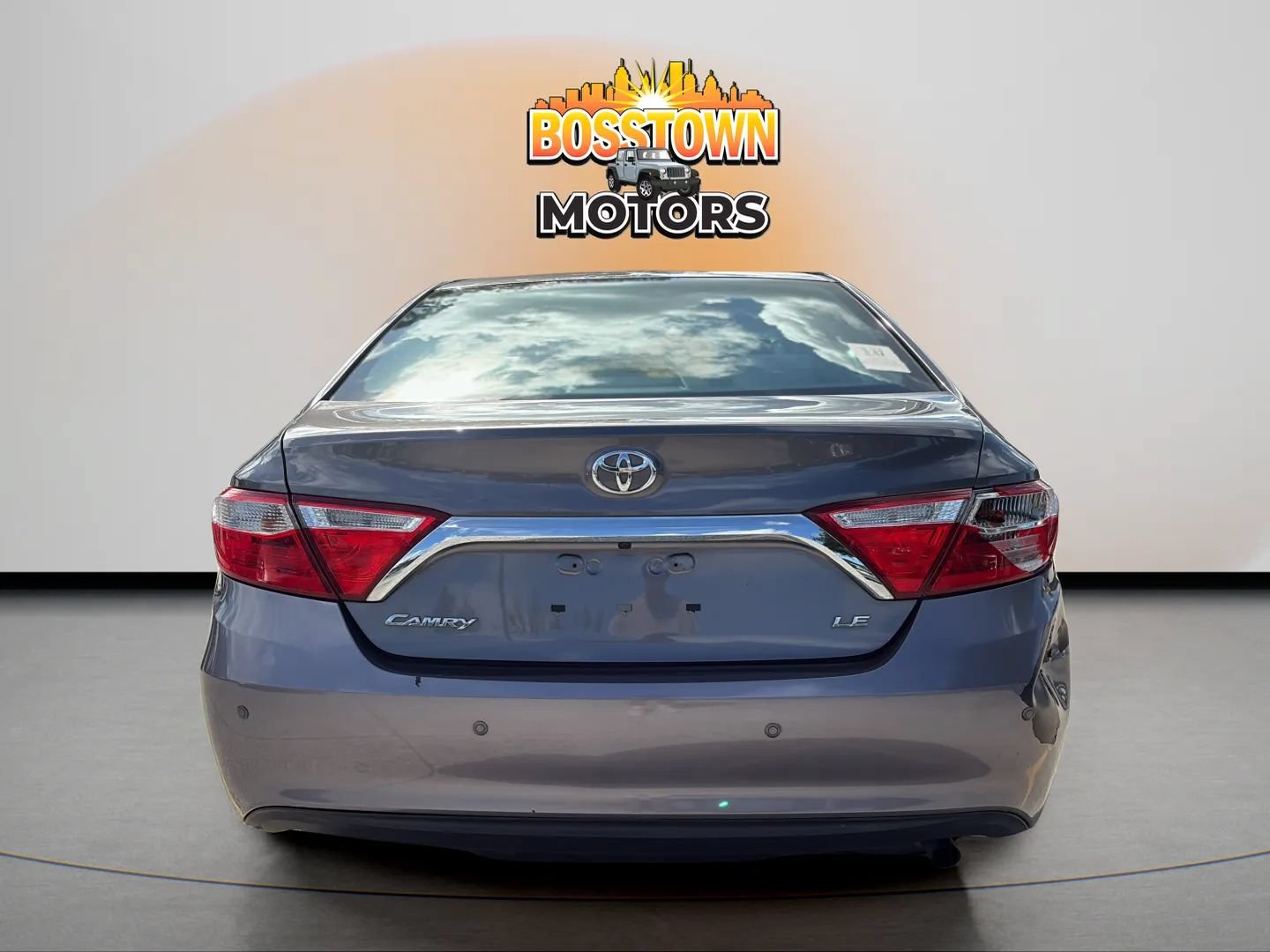 Used 2017 Toyota Camry LE FWD image 6