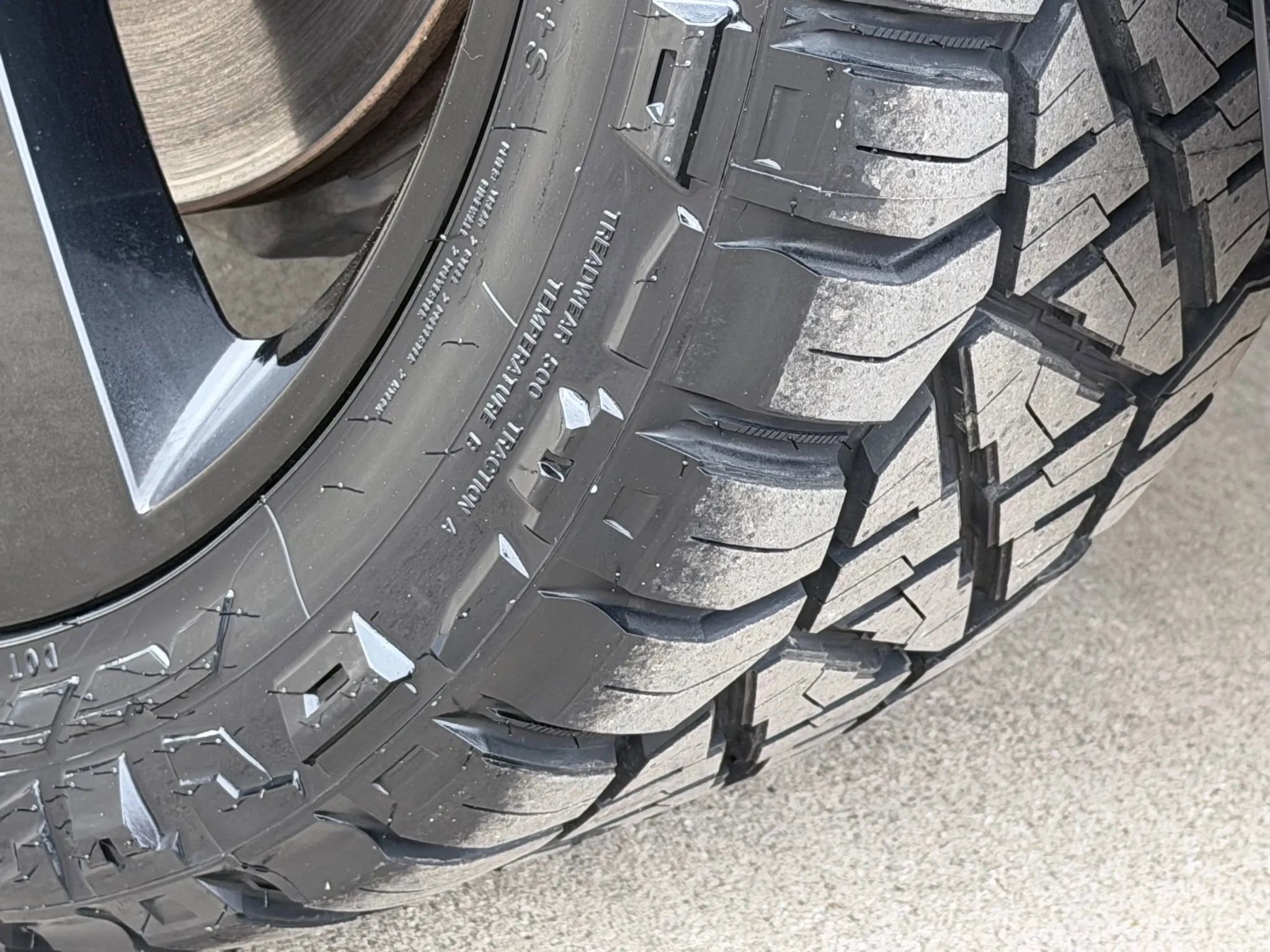 Used 2023 Land Rover Defender 110 V8 image 29