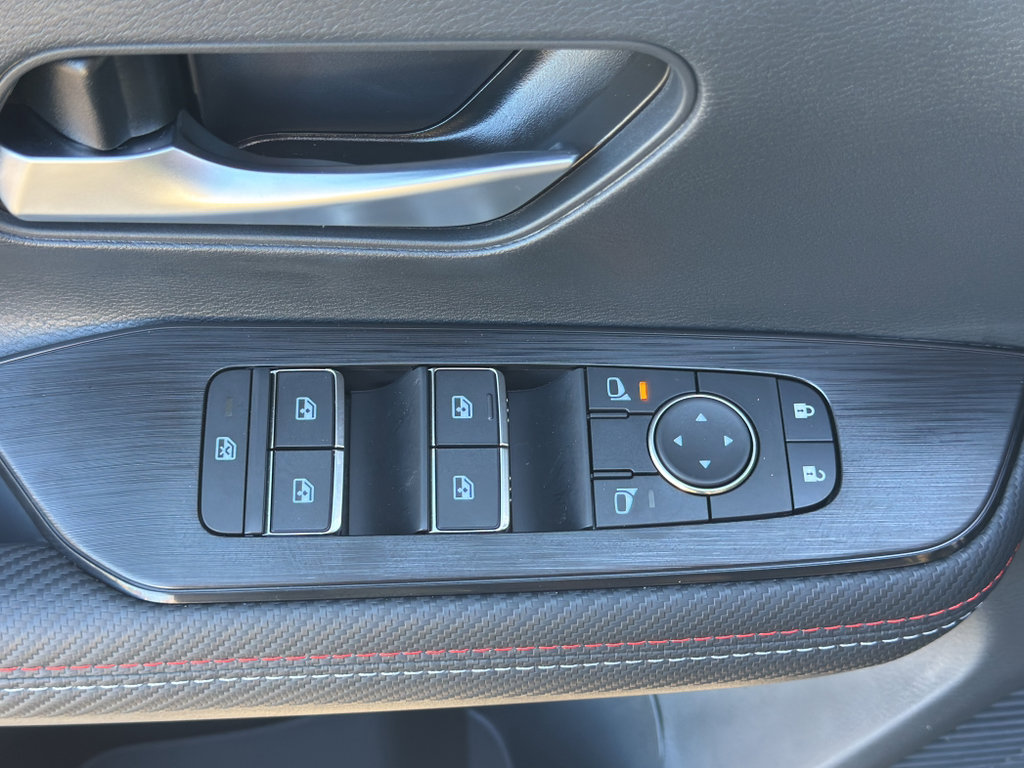 New 2026 Nissan Kicks SR w/ Cold Weather Package image 18