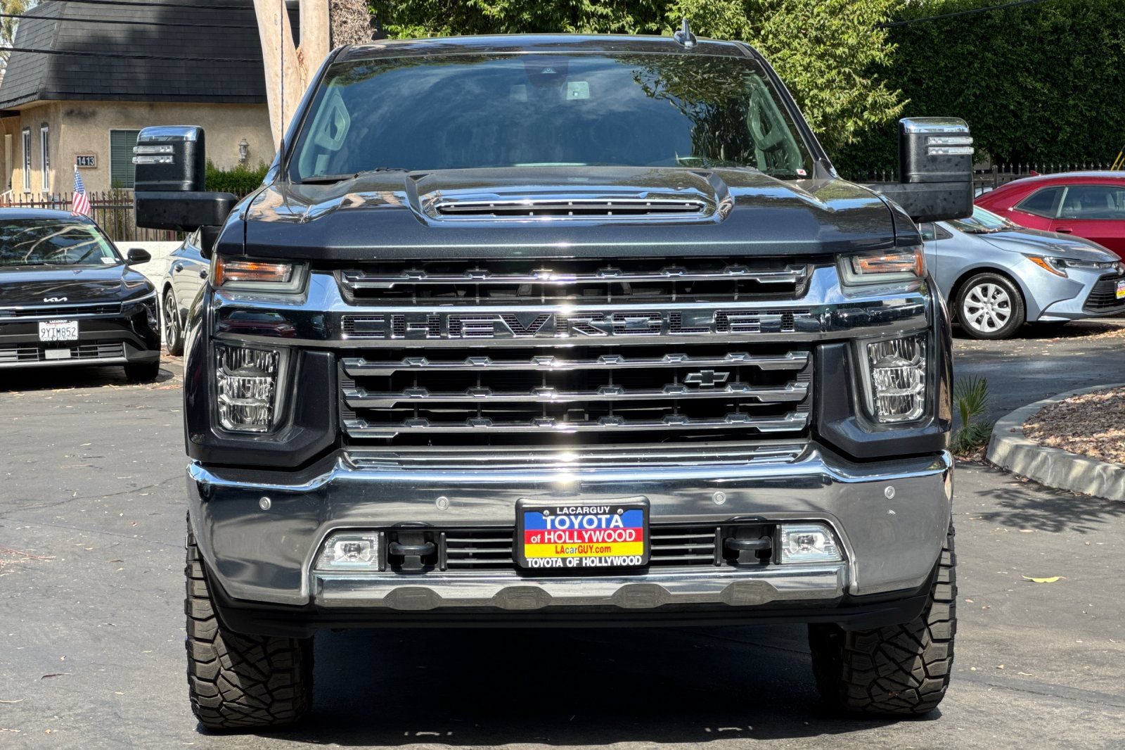 Used 2020 Chevrolet Silverado 2500 LTZ w/ LTZ Plus Package RWD image 9