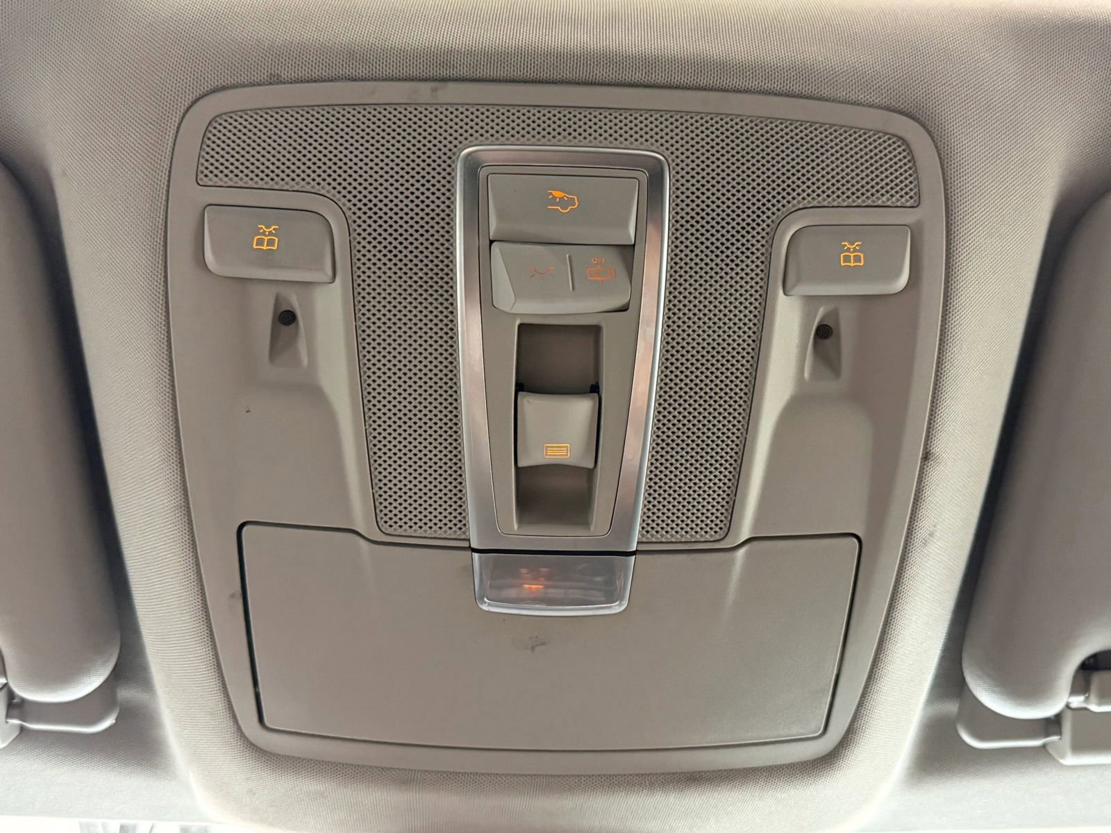 Used 2016 Mercedes-Benz GL 320 BlueTEC 4MATIC w/ Premium I Package image 41