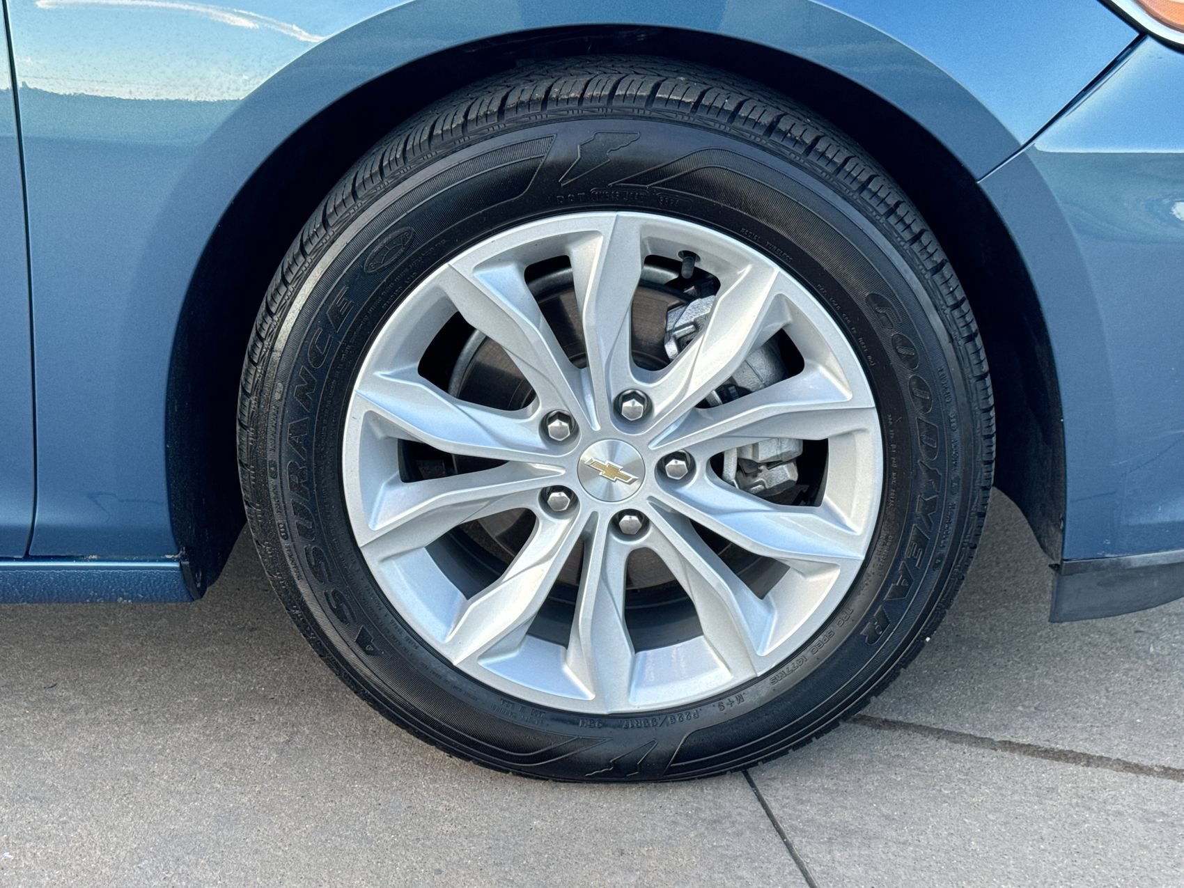 Used 2025 Chevrolet Malibu LT FWD image 10
