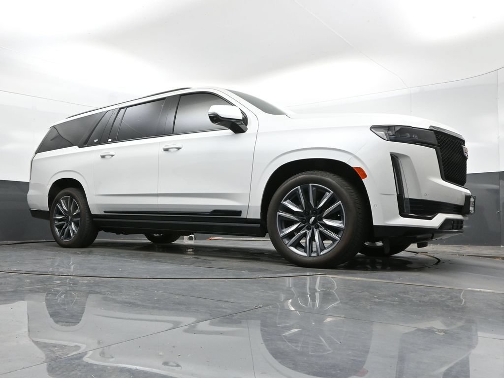 Used 2024 Cadillac Escalade ESV Sport Platinum AWD/4WD image 44