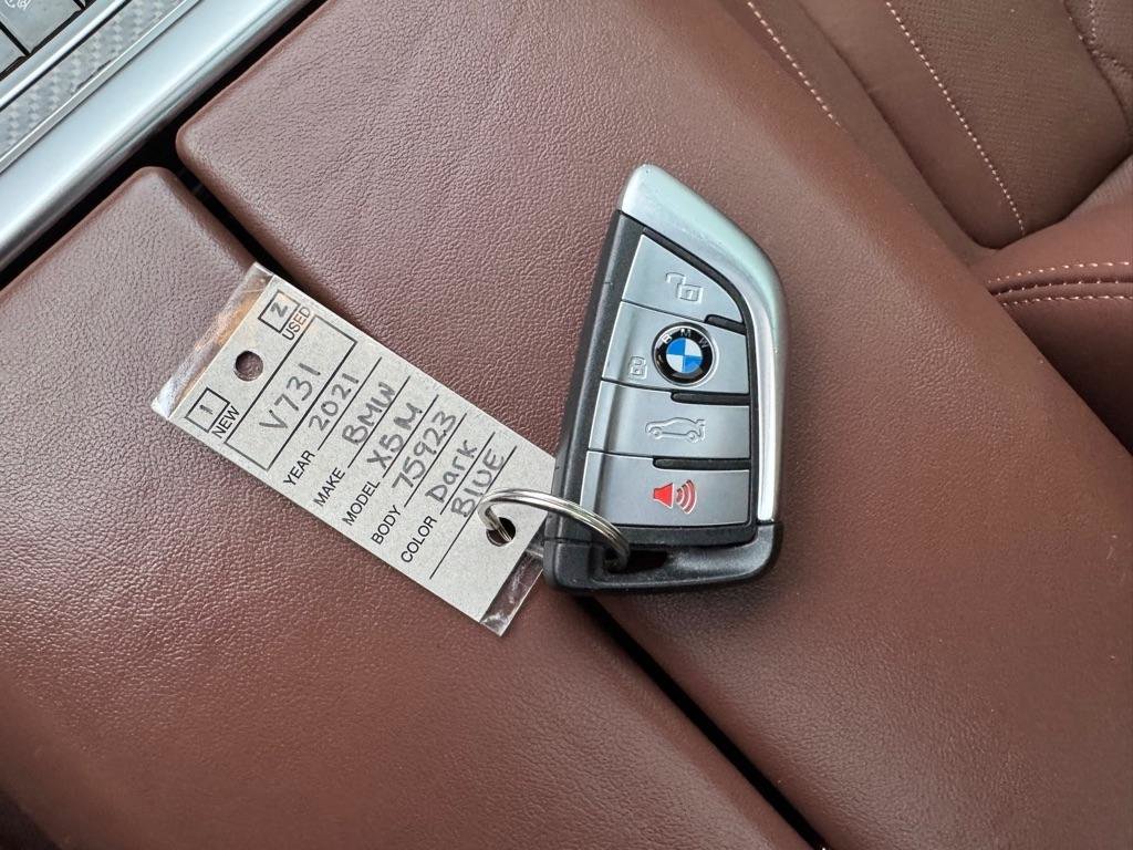 Used 2021 BMW X5 M50i w/ Dynamic Handling Package AWD/4WD image 40