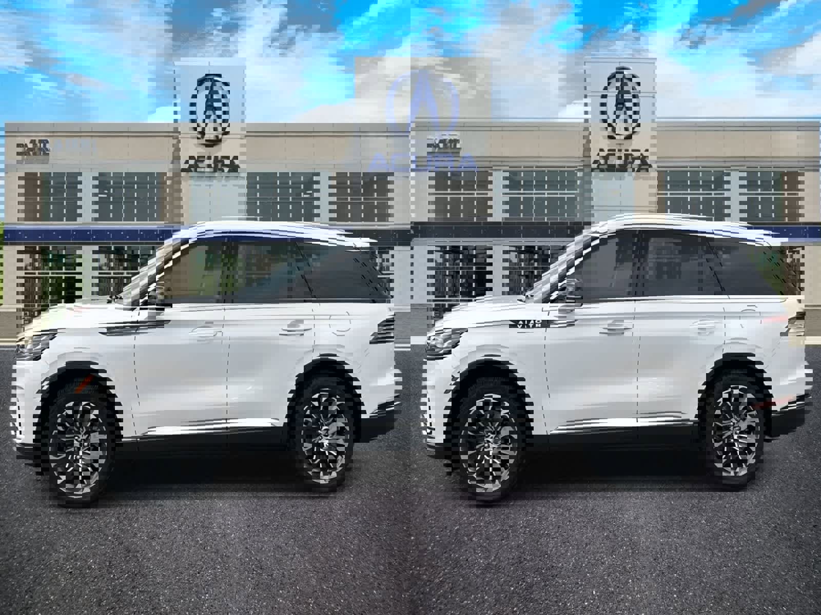 Used 2025 Lincoln Aviator Reserve w/ Illumination Package image 2