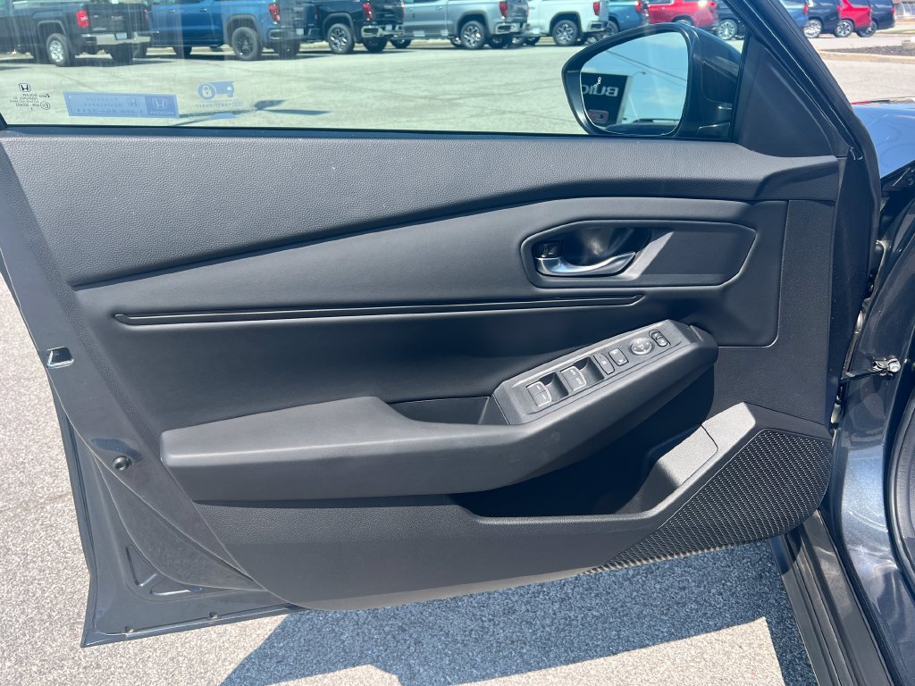 Used 2025 Honda Accord SE image 13