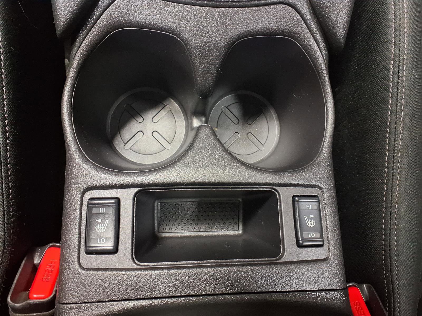 Used 2020 Nissan Rogue SV image 18