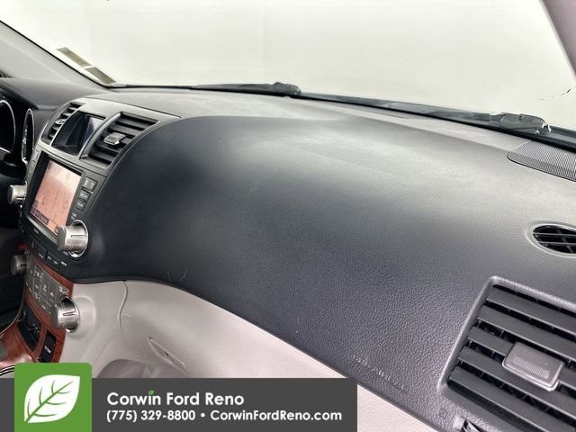 Used 2010 Toyota Highlander Limited image 32