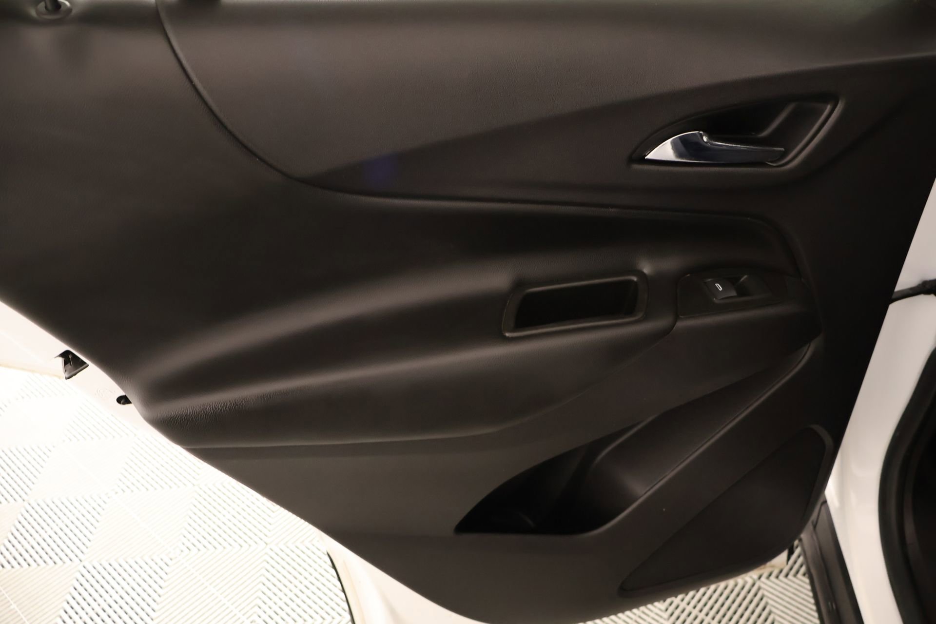 Used 2021 Chevrolet Equinox LT FWD image 15