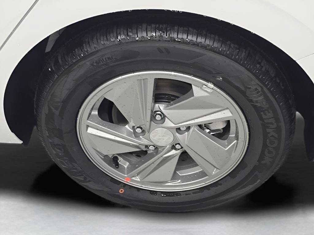 New 2026 Hyundai Elantra SE FWD image 40