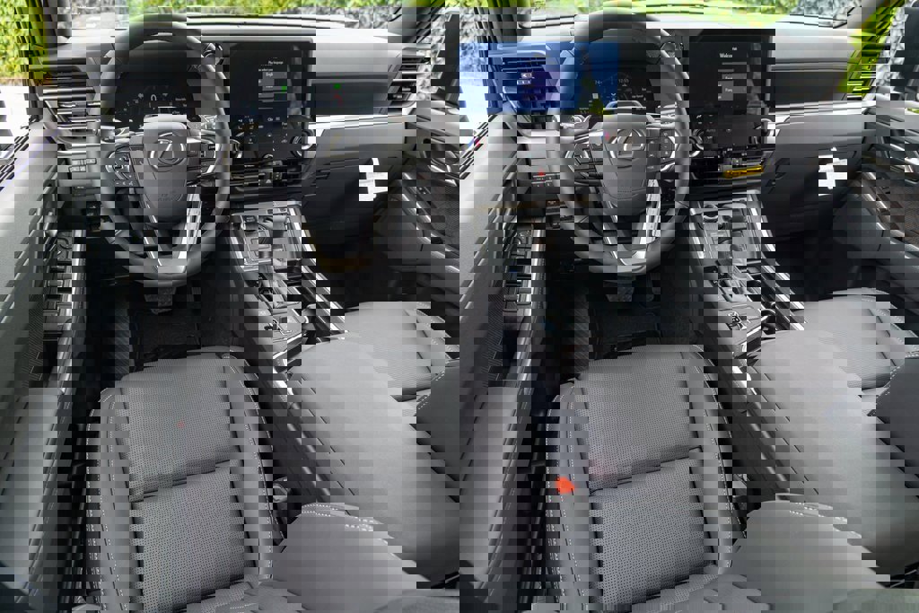 New 2026 Lexus GX 550 image 16