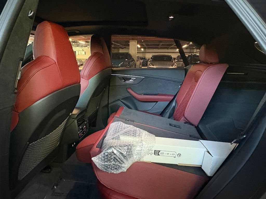 New 2027 Audi SQ8 Prestige AWD/4WD image 13