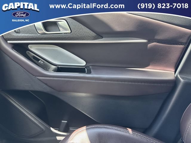Certified 2025 Ford Explorer Platinum RWD image 29