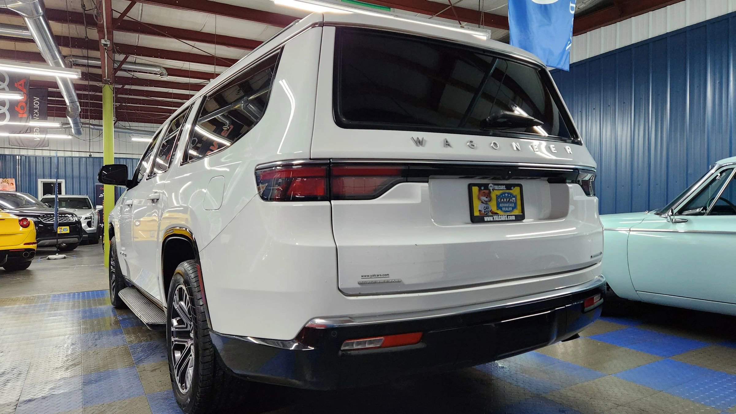 Used 2023 Jeep Wagoneer L Series II image 86