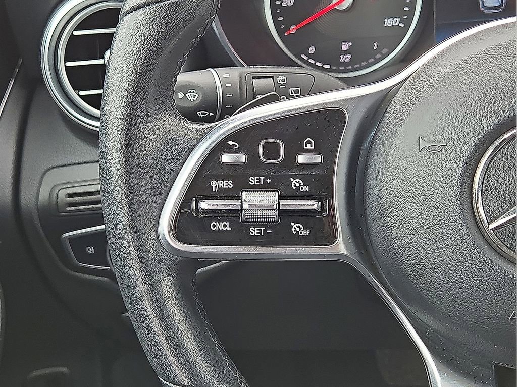 Used 2022 Mercedes-Benz GLC 300 image 17