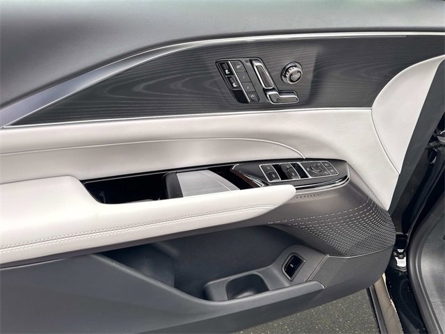 New 2025 Cadillac Lyriq Luxury image 14