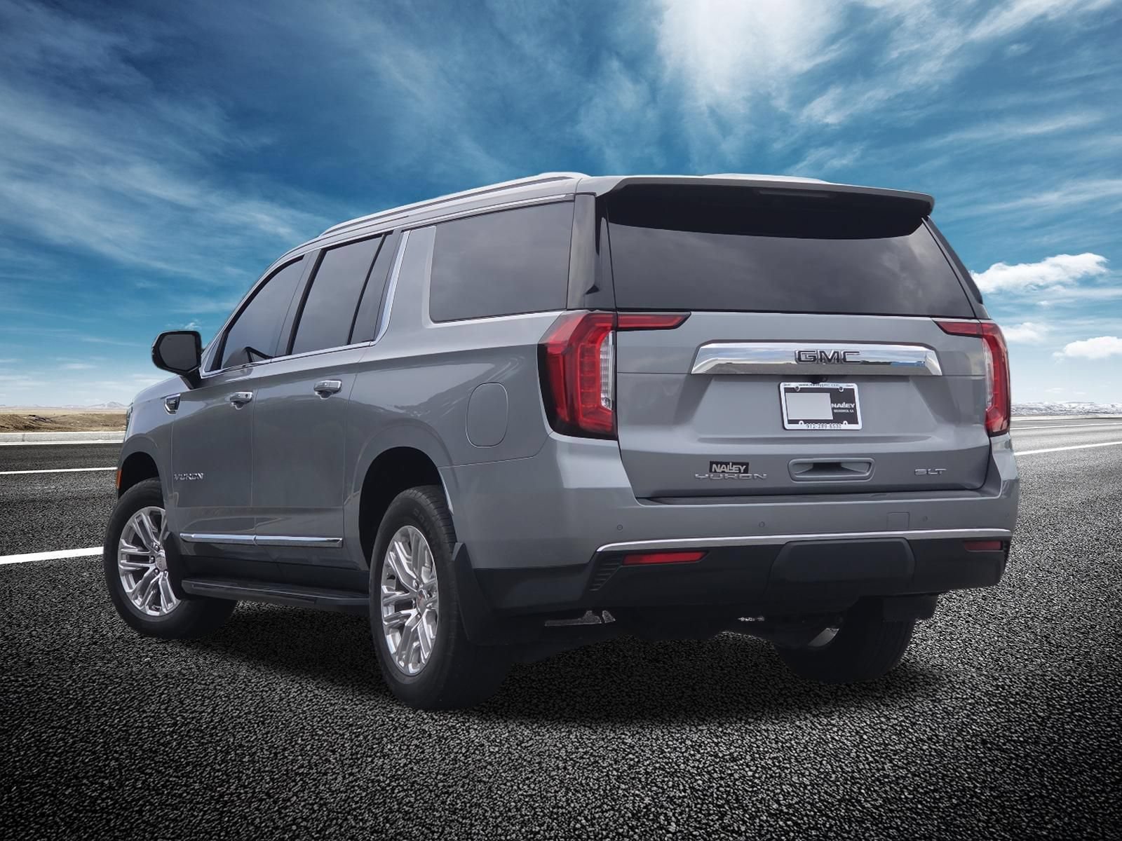 Used 2024 GMC Yukon XL SLT w/ SLT Luxury Package AWD/4WD image 20