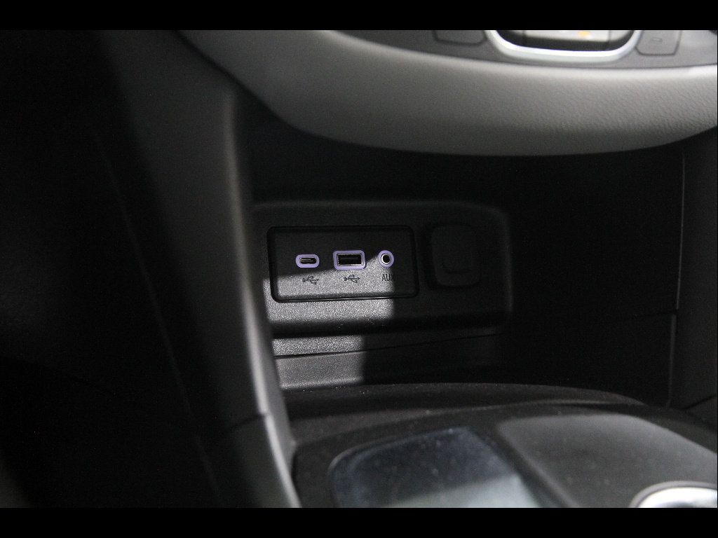 Used 2020 Chevrolet Equinox LS image 13