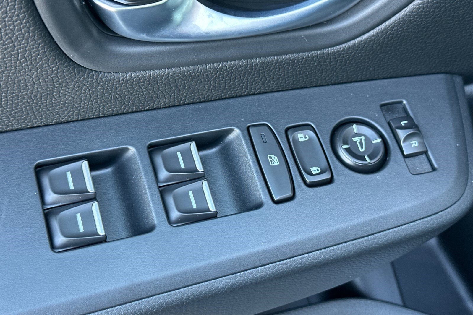 New 2026 Honda Pilot Sport image 13