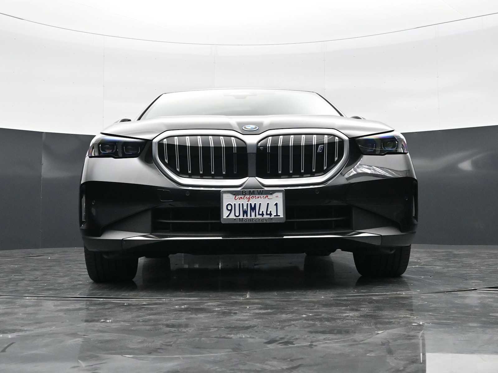 Used 2026 BMW i5 eDrive40 w/ Executive Package RWD image 26
