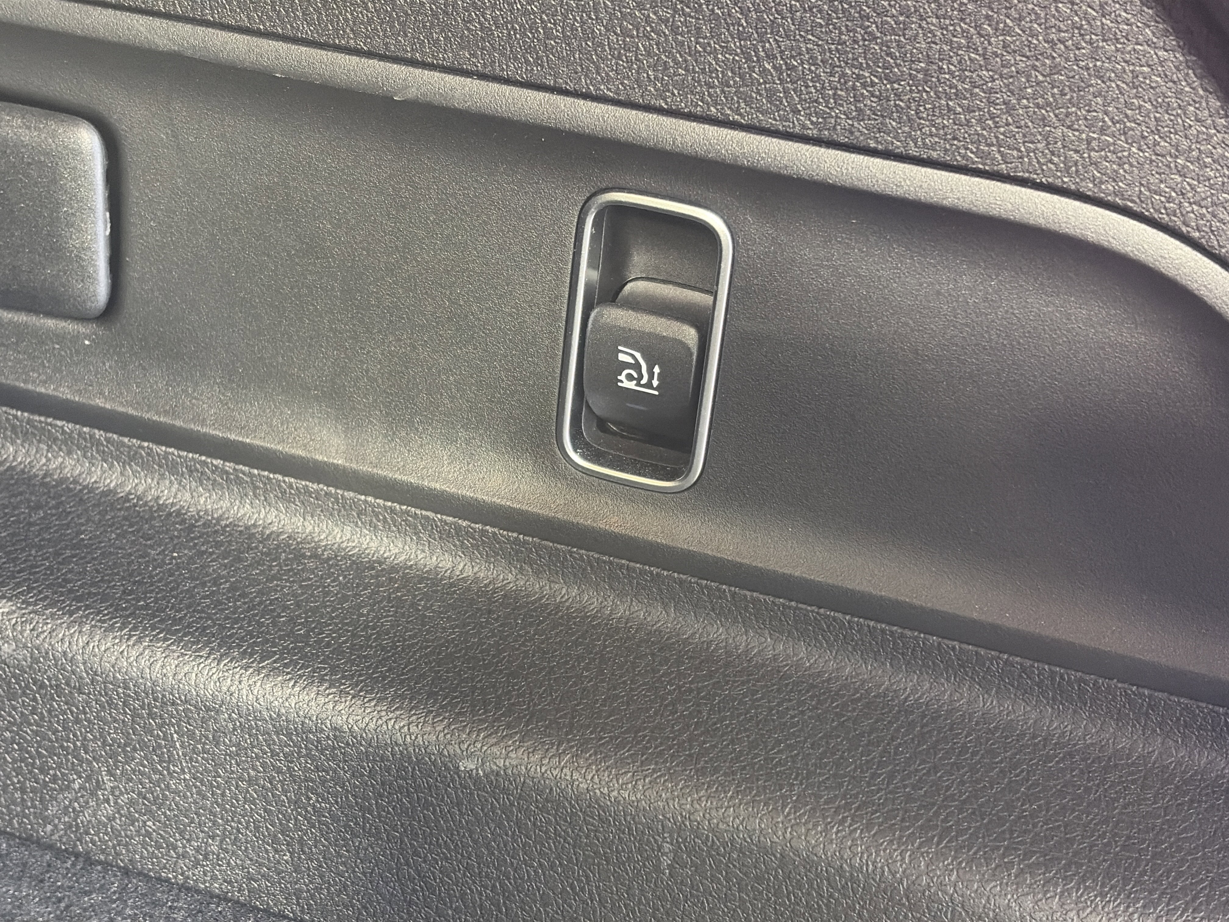 Certified 2024 Mercedes-Benz GLE 53 AMG 4MATIC image 15