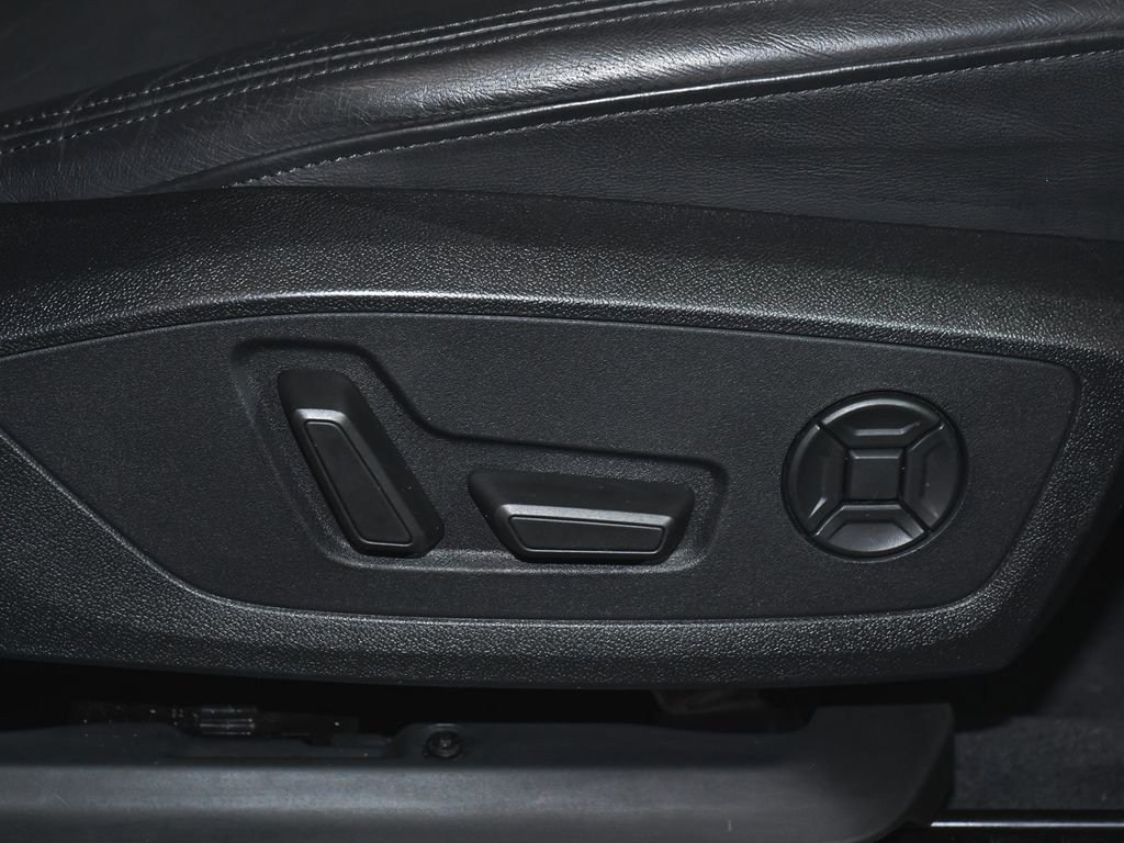 Used 2020 Audi Q3 2.0T Premium Plus w/ Premium Plus Package image 51