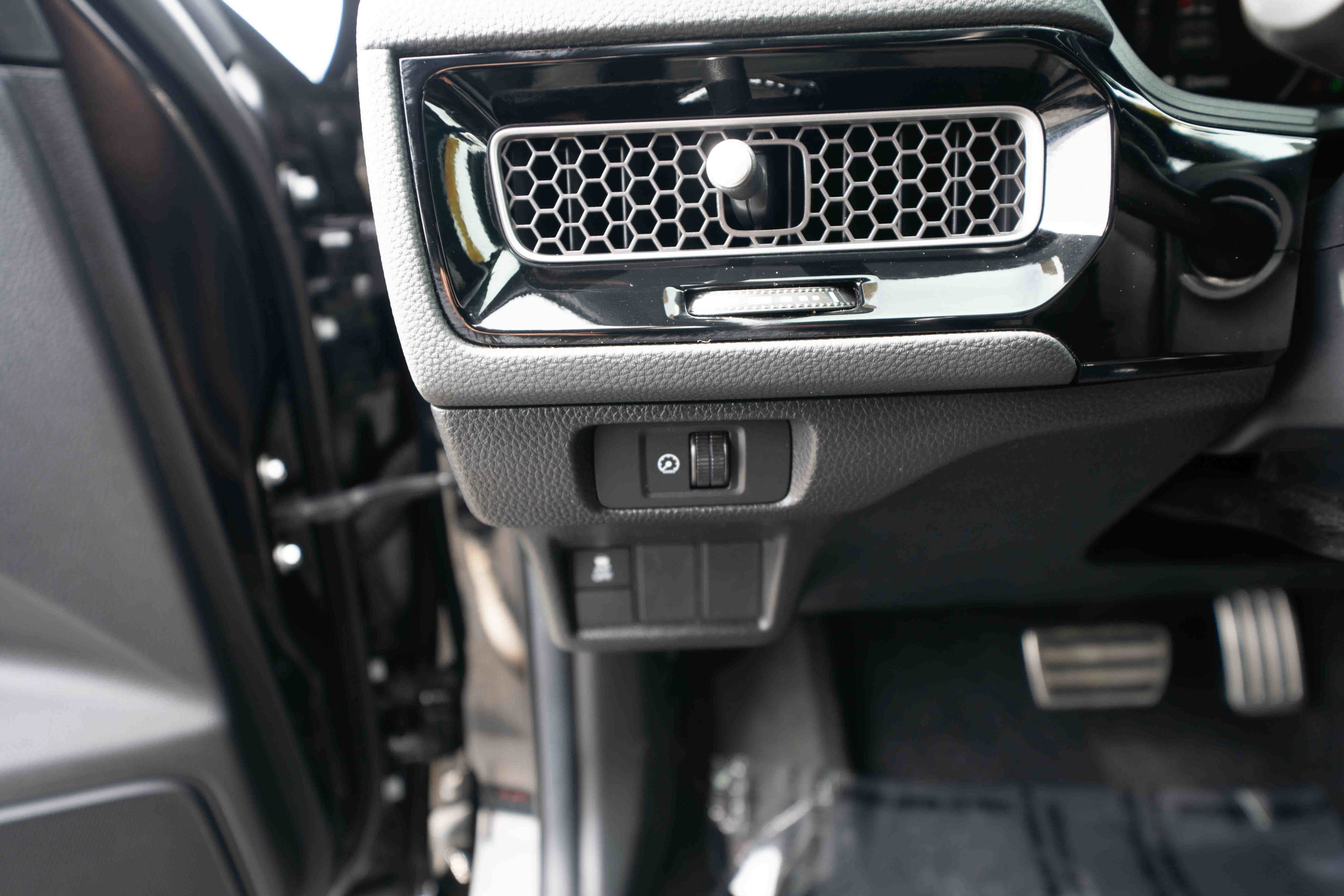 Certified 2025 Honda Civic Sport image 11