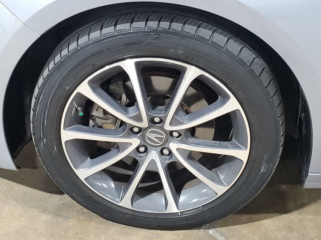 Used 2015 Acura TLX V6 w/ Technology Package FWD image 40