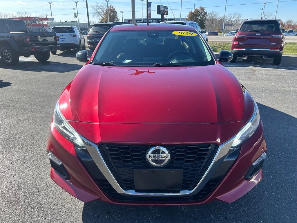 Used 2020 Nissan Altima 2.5 SR w/ Premium Package image 2