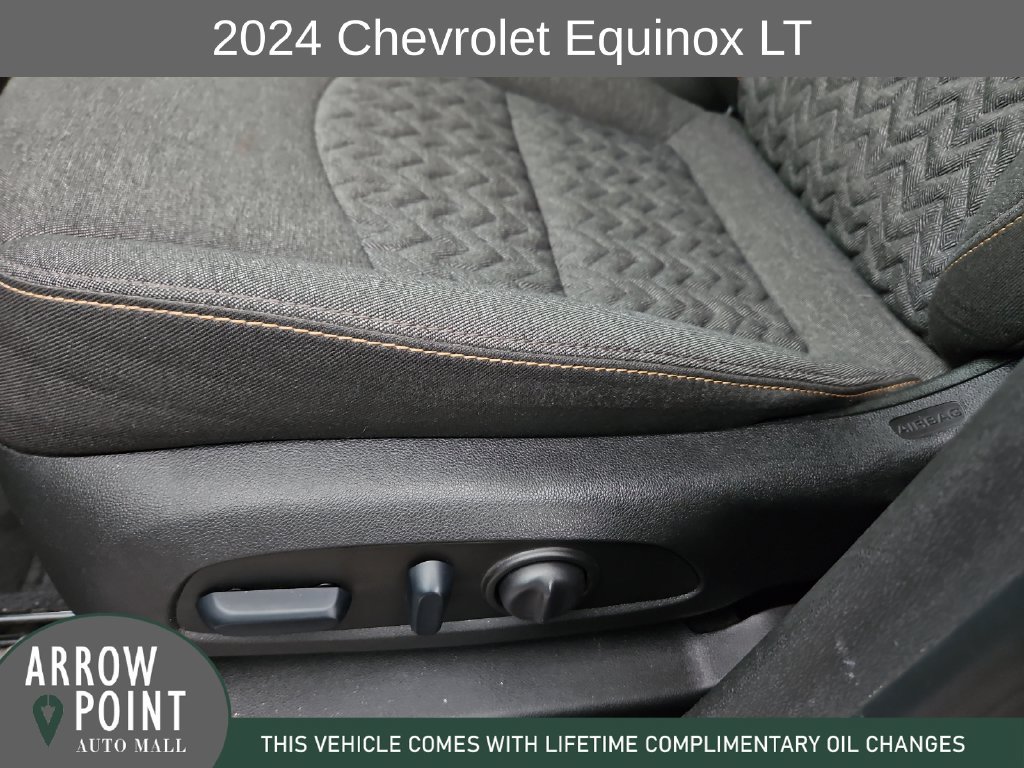 Used 2024 Chevrolet Equinox LT FWD image 23