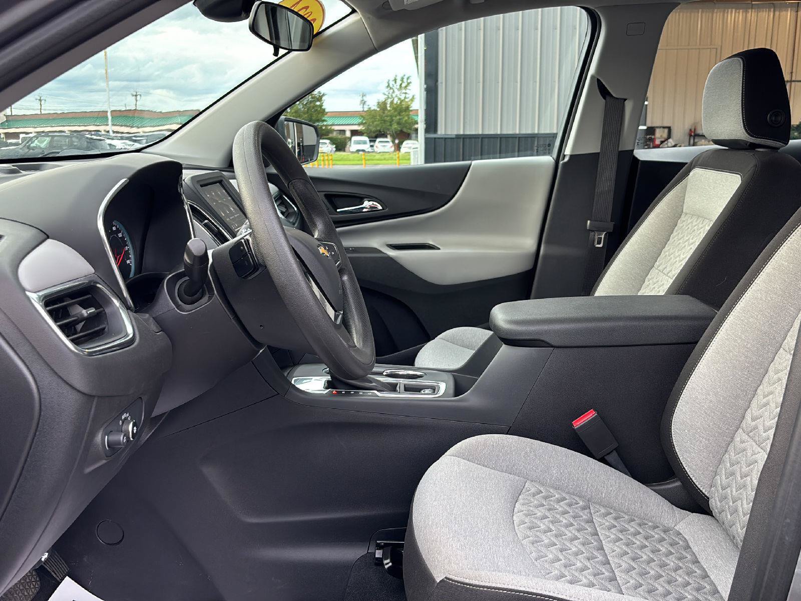 Used 2024 Chevrolet Equinox LS FWD image 12