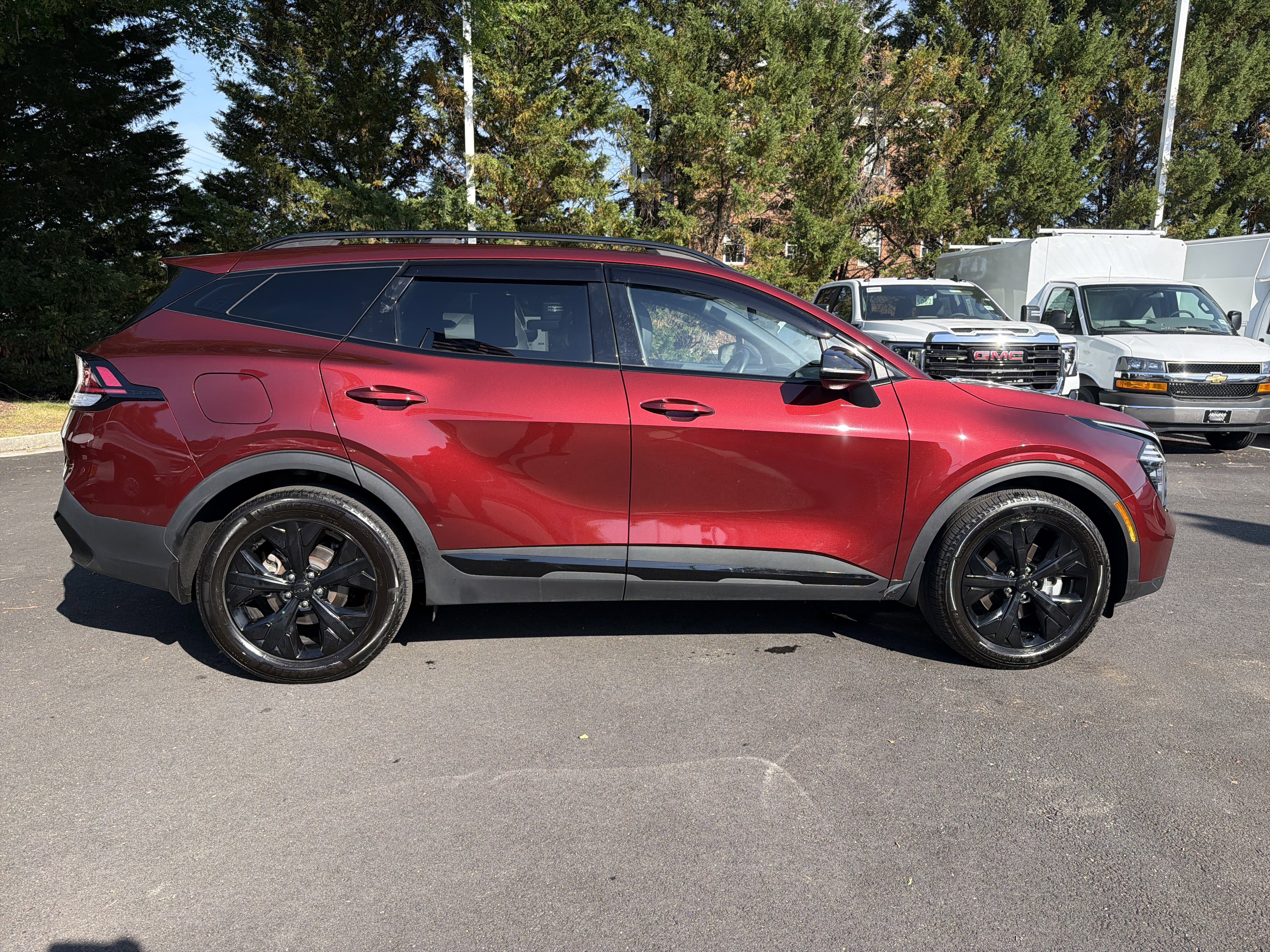 Used 2025 Kia Sportage X-Line AWD/4WD image 11