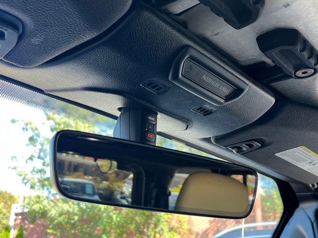 Used 2018 Jeep Wrangler Unlimited Sahara w/ Dual Top Group image 32