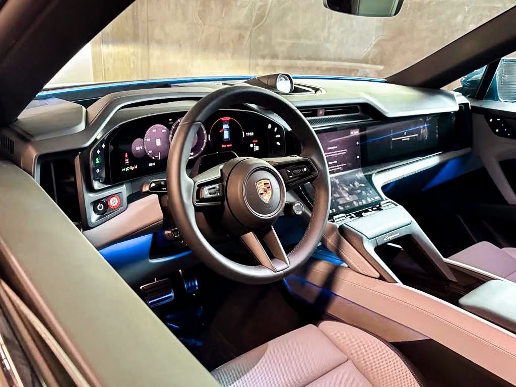 New 2026 Porsche Cayenne Electric AWD/4WD image 4