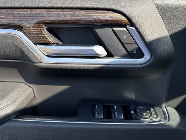 New 2026 GMC Sierra 1500 Elevation image 13