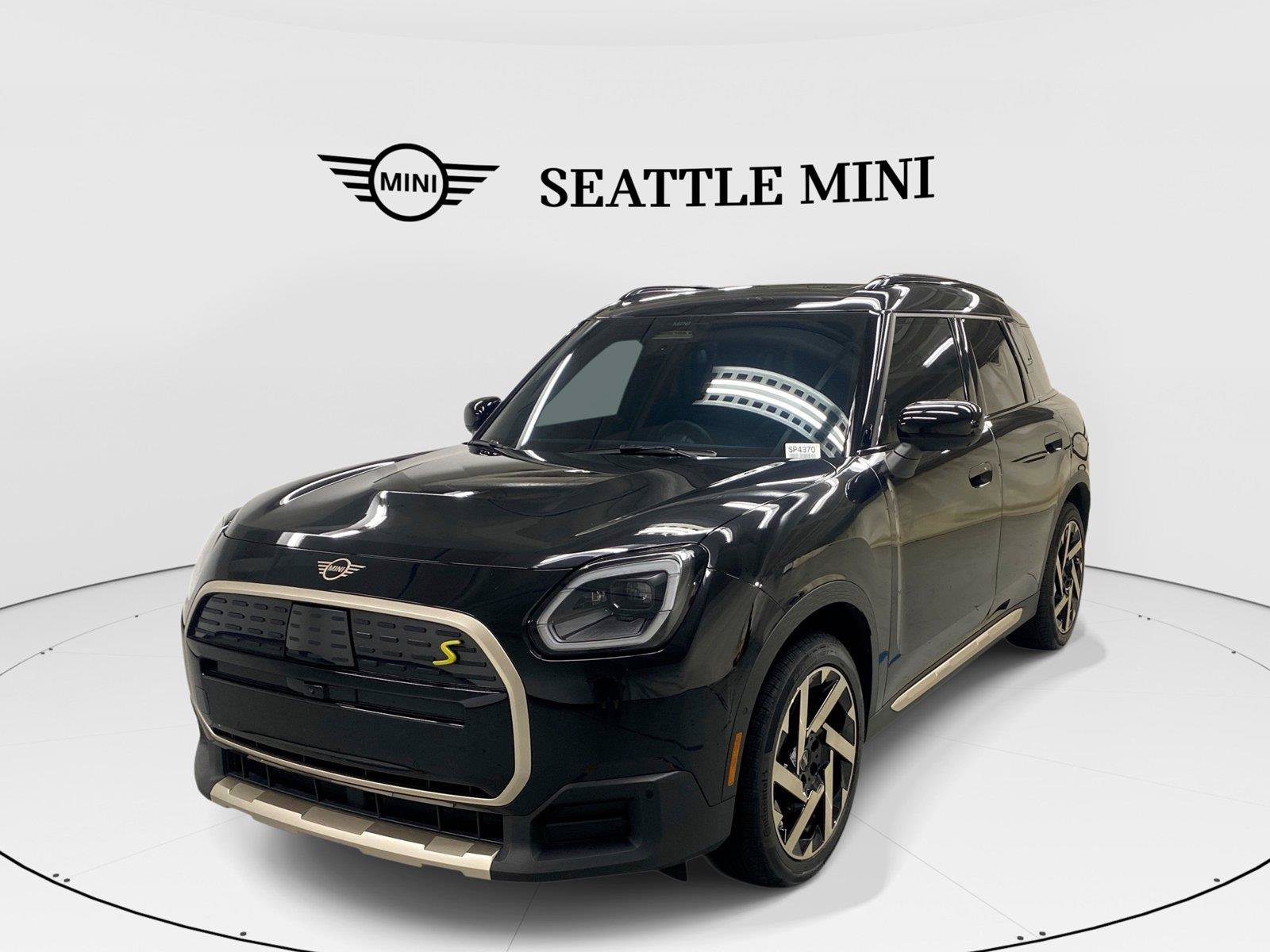 Used 2025 MINI Cooper Countryman SE w/ Comfort Package Max AWD/4WD image 1