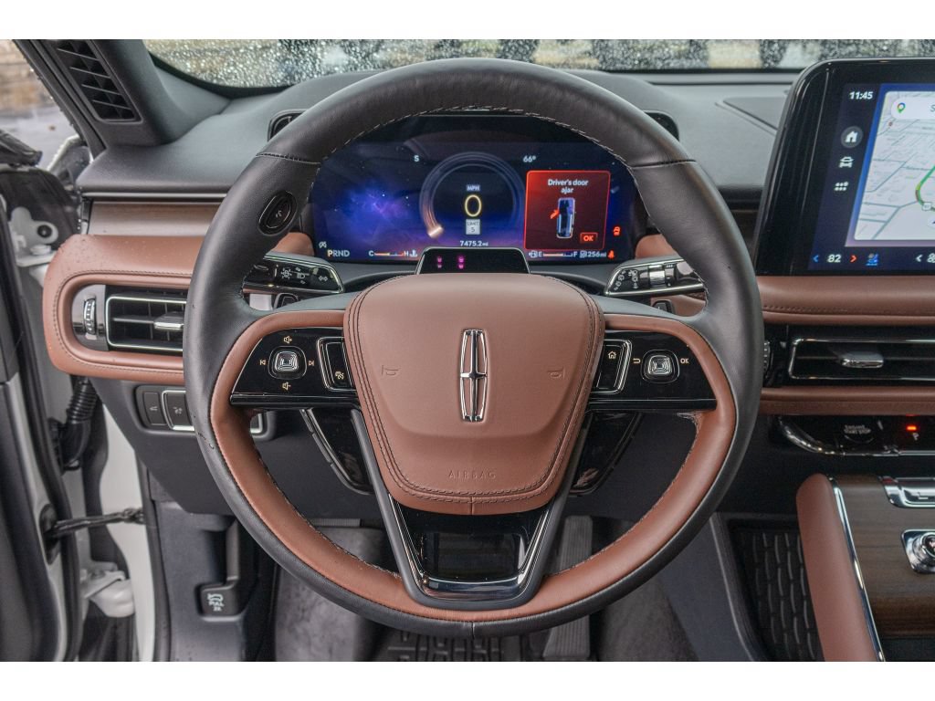 Used 2025 Lincoln Aviator Reserve w/ Equipment Group 201A AWD/4WD image 22