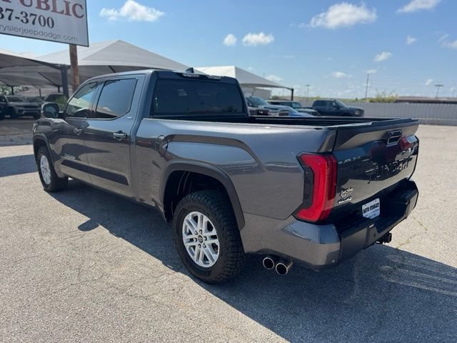 Used 2023 Toyota Tundra SR5 w/ SR5 Premium Package AWD/4WD image 4