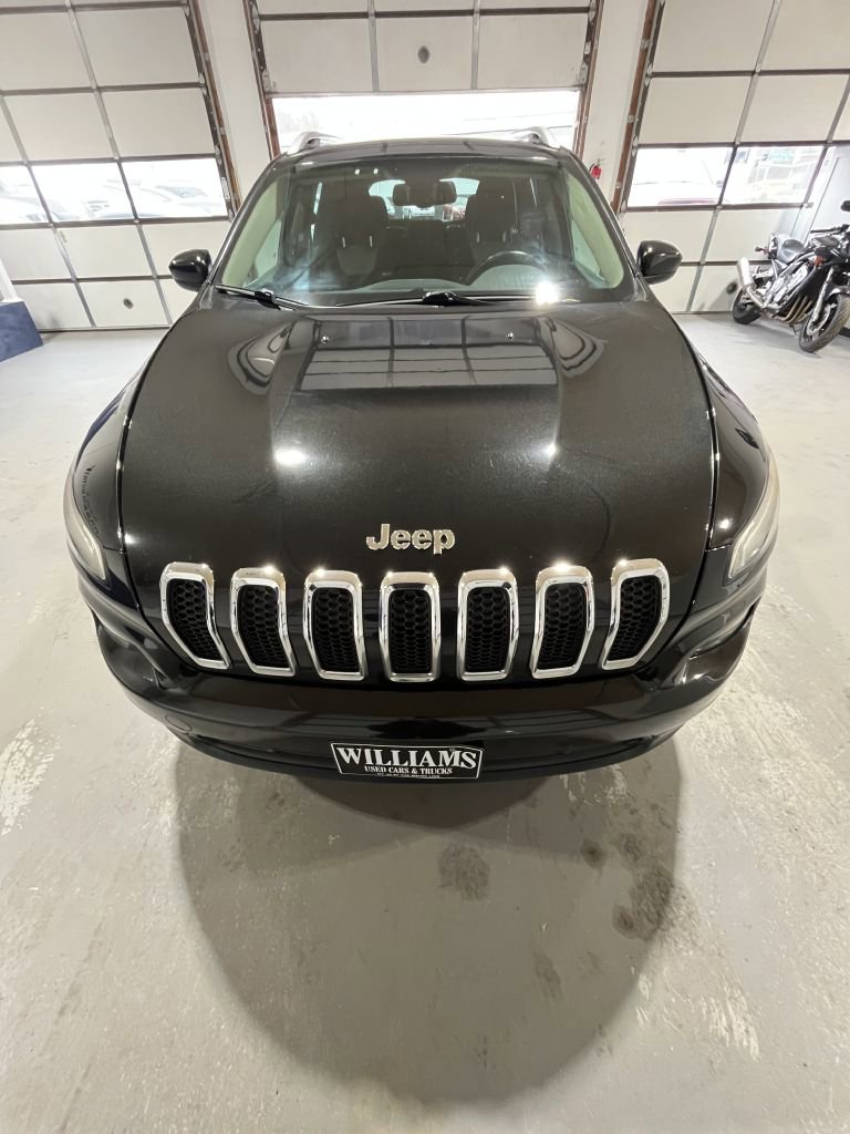 Used 2014 Jeep Cherokee Latitude w/ Comfort/Convenience Group image 4