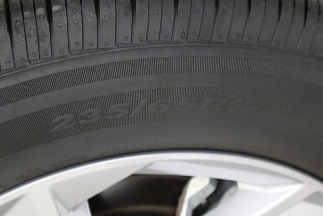 Used 2025 Hyundai Tucson SE FWD image 35