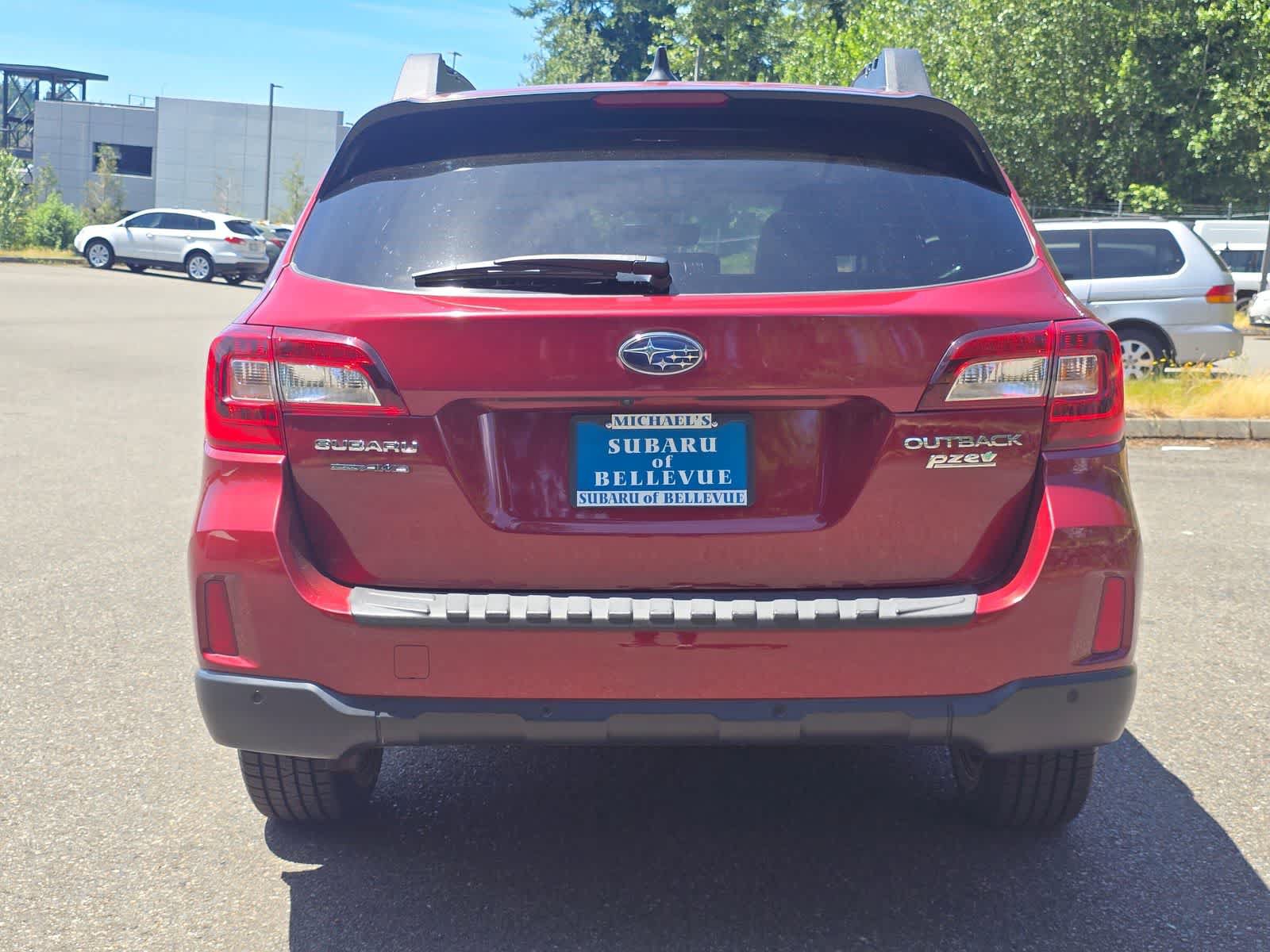 Used 2017 Subaru Outback 2.5i Limited AWD/4WD image 4