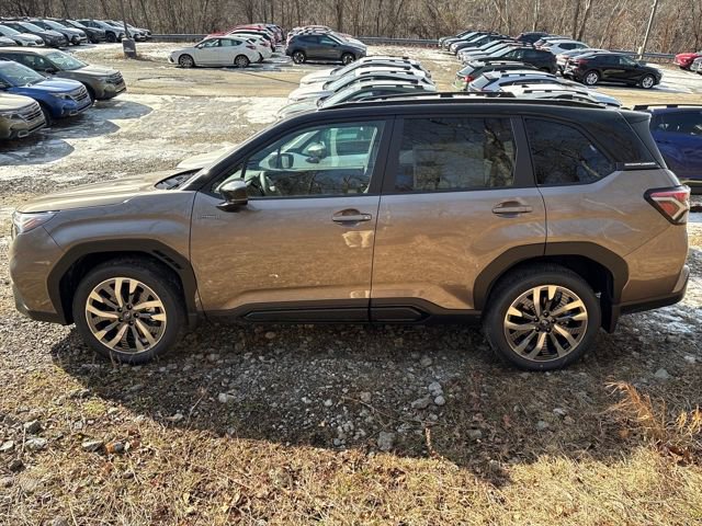 New 2025 Subaru Forester Touring image 2