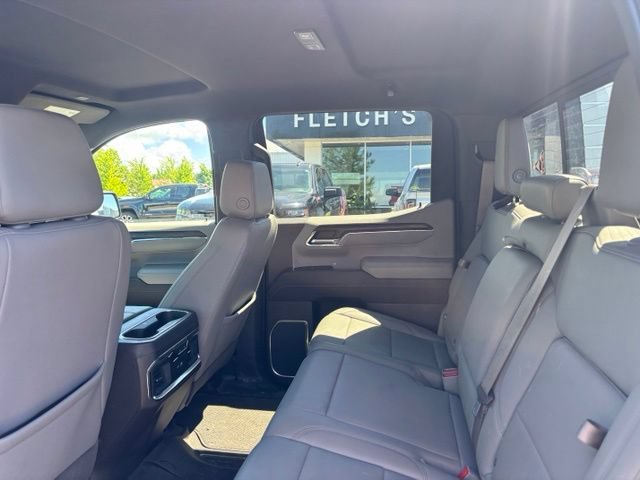 Used 2023 GMC Sierra 1500 SLT w/ SLT Premium Package AWD/4WD image 11