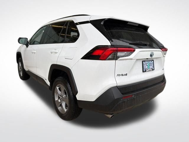 Used 2024 Toyota RAV4 LE AWD/4WD image 8