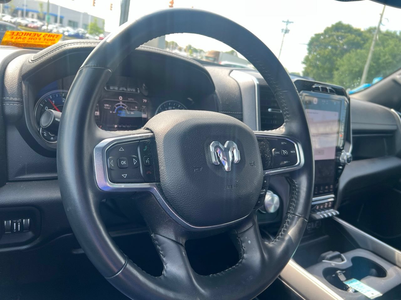 Used 2023 RAM 1500 Laramie AWD/4WD image 27