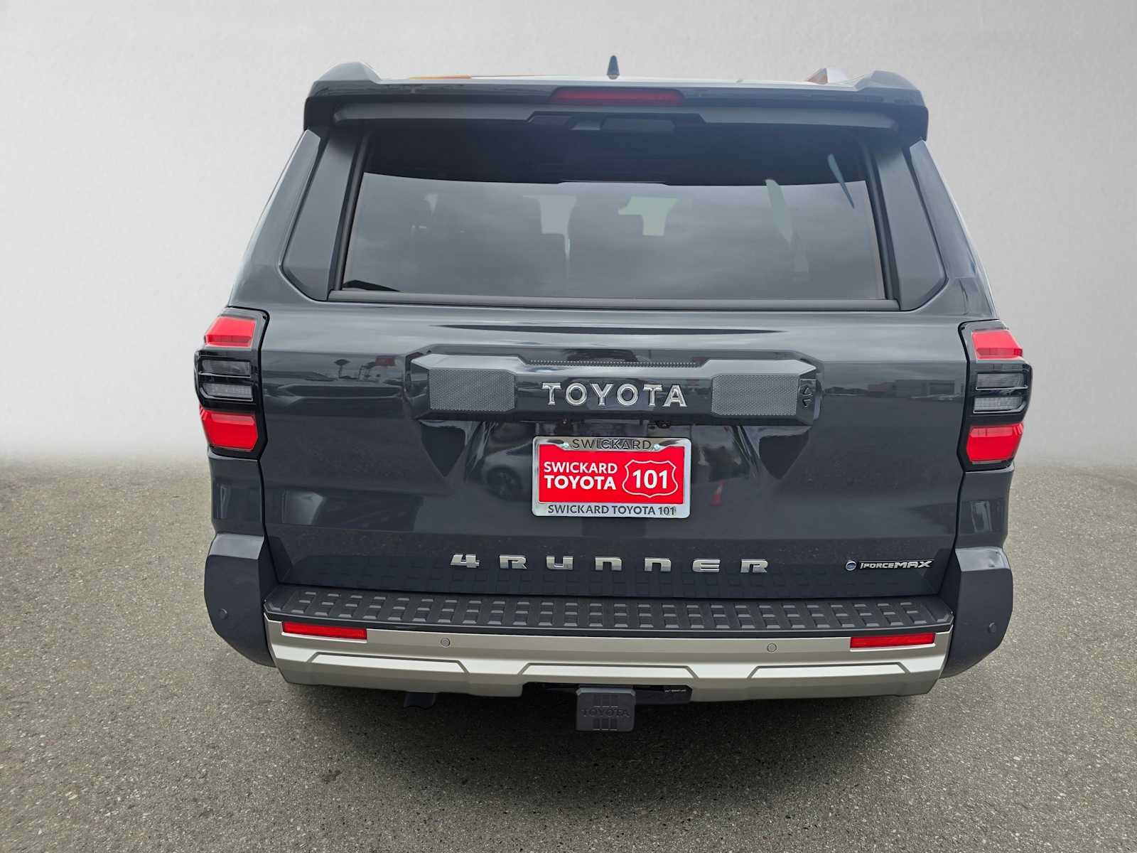 New 2026 Toyota 4Runner Limited w/ Tow Technology Package AWD/4WD image 4